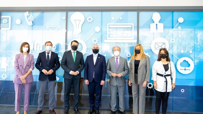 El embajador de Emiratos Árabes ofrece su colaboración en iniciativas de negocio a los empresarios de Córdoba