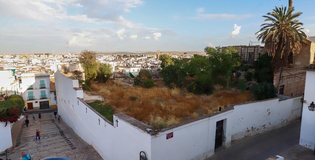 El Pleno autoriza el cambio urbanístico que permite un hotel de cuatro estrellas en el Bailío
